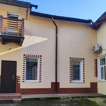 Затишні Апартаменти Львів Ближній Центр Exterior foto